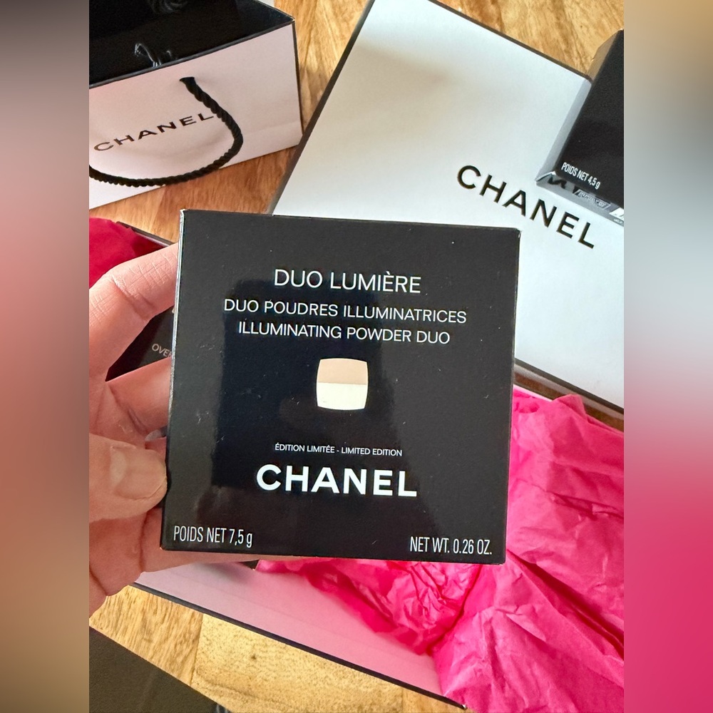 CHANEL Duo Lumière Illuminating Powder Duo